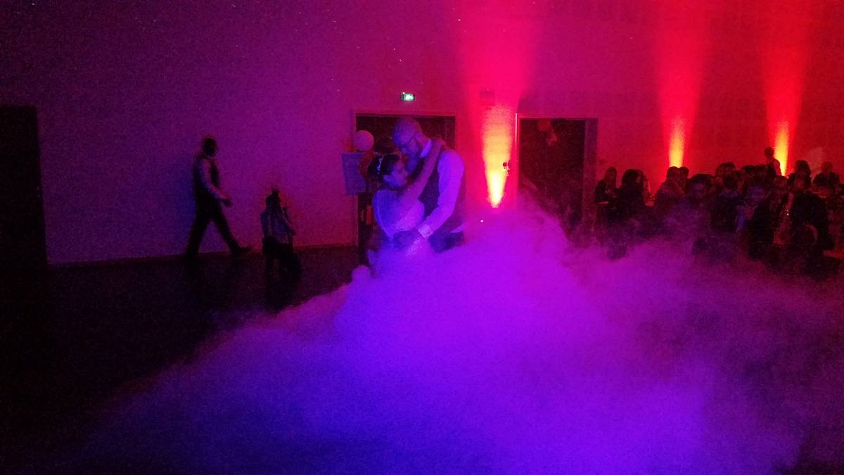 Location machine &agrave; Fum&eacute;e Lourde en Alsace Wittelsheim